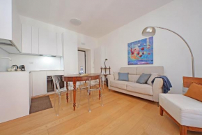 YCH-Delightful flat near San Giovanni
